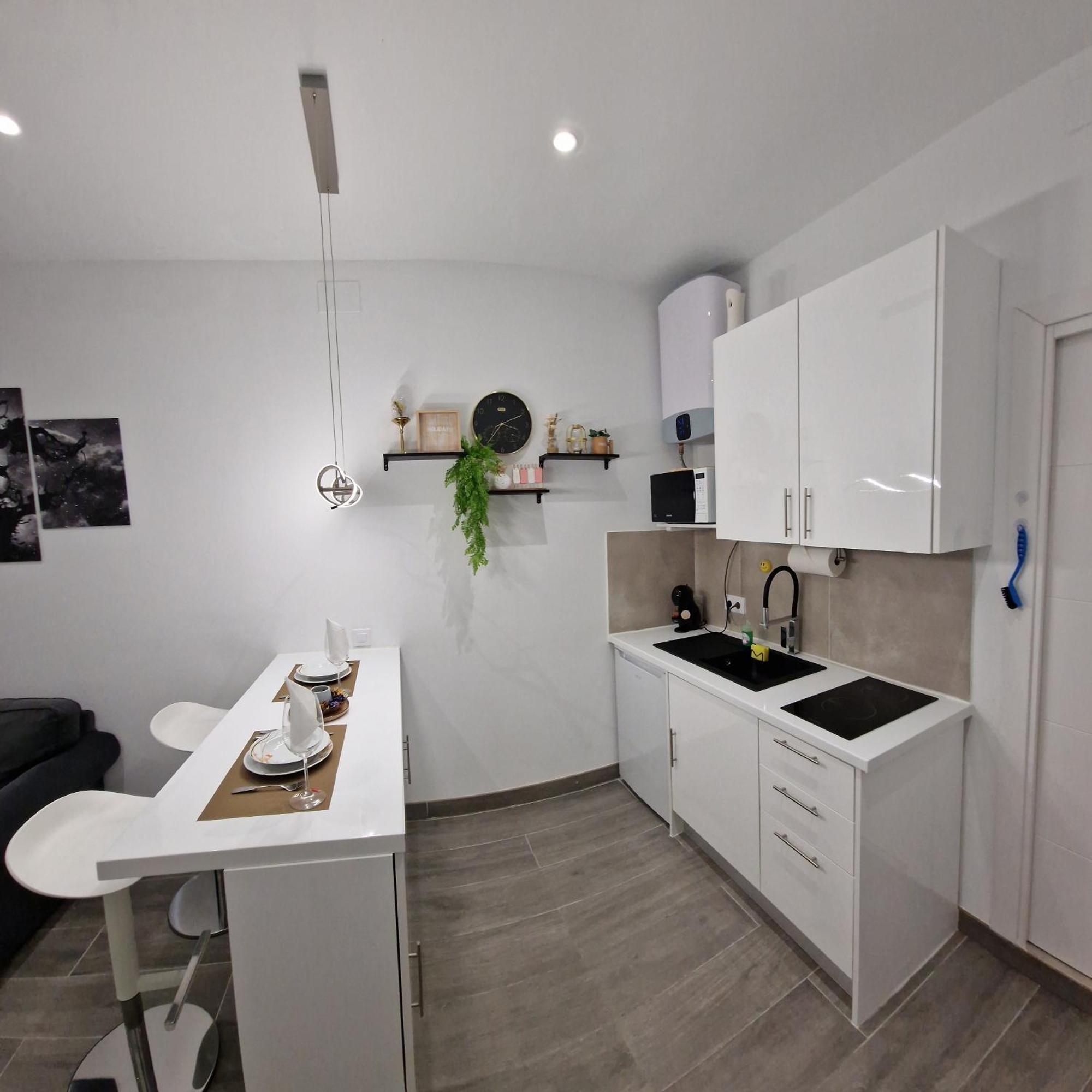 Barcelona, Apartamento De 1 Habitacion Διαμέρισμα Οσπιταλέτ ντε Λιοβρεγάτ Εξωτερικό φωτογραφία